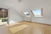 Gepflegte 3-Zimmer DG-Wohnung mit Taunusblick - Schlafzimmer