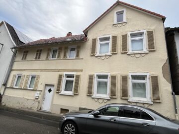 Hofreite mit 2 Gebäuden, Scheune und großer Hoffläche!, 65835 Liederbach, Mehrfamilienhaus