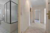 Charmante, helle 3-Zimmer-ETW mit Loggia in ruhiger Lage von Oberursel - Flur