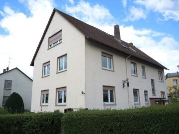 Großzügige 4-Zimmer-Wohnung mit Gartenbenutzung, 61118 Bad Vilbel, Wohnung