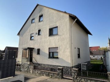 Solide Kapitalanlage: Vermietetes Dreifamilienhaus in gefragter Wohnlage, 61118 Bad Vilbel, Mehrfamilienhaus