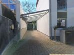 Große Doppelhaushälfte mit 6 Zimmern, Baujahr 2004! - Doppel-Carport