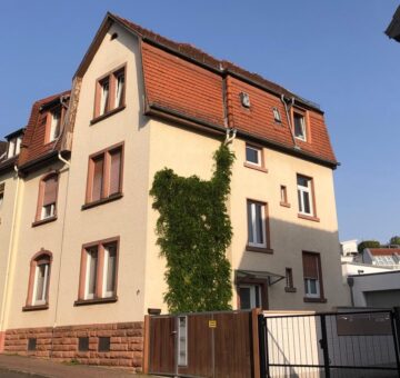 Top gepflegtes und modernisiertes 3-Familienhaus!, 61118 Bad Vilbel, Mehrfamilienhaus