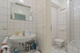 Urbanes Wohnen mit Charme – Eigentumswohnung in Sachsenhausen - Duschbad