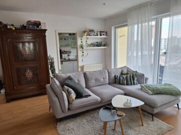 Schicke 2-Zimmer-Wohnung mit großem Balkon, 63067 Offenbach, Wohnung