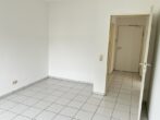Wohnen oder investieren – 2-Zimmer-Wohnung mit Balkon und Garage in Oberursel OT Weißkirchen - Schlafen 2