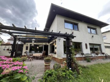 Charmantes Einfamilienhaus in Bergen-Enkheim – Top Lage mit viel Potenzial, 60388 Frankfurt am Main, Einfamilienhaus