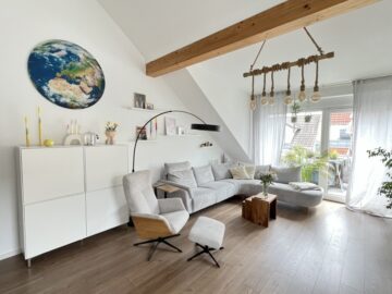 Außergewöhnliche 3-Zimmer-DG-Wohnung mit Aufzug, 61118 Bad Vilbel, Wohnung