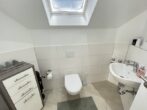 Außergewöhnliche 3-Zimmer-DG-Wohnung mit Aufzug - Gäste-WC