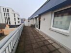 Schöne zentrale 2-Zimmer-Wohnung mit Balkon - Dachterrasse